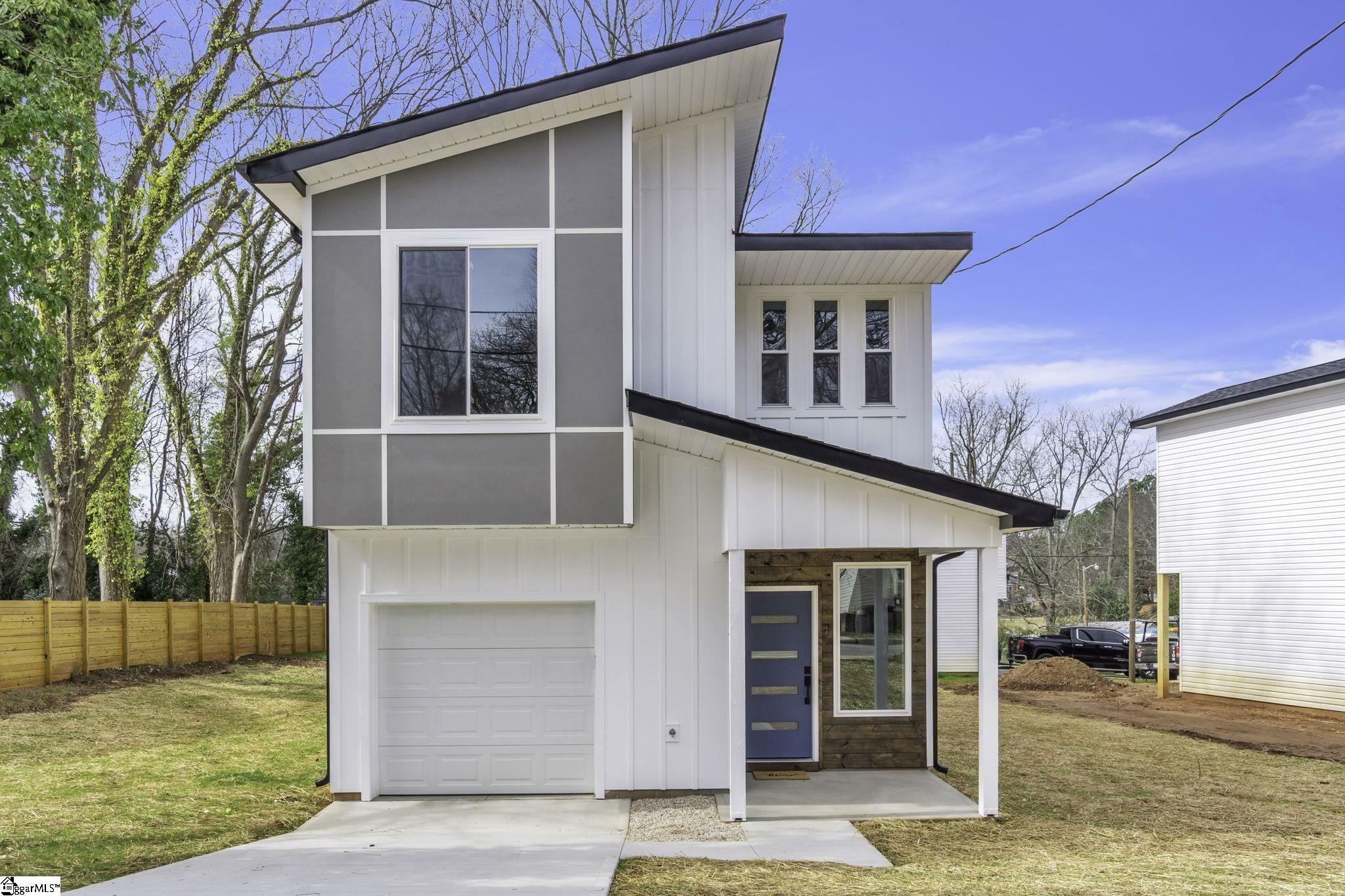 Property Photo: 218 Maco Terrace SC 29607