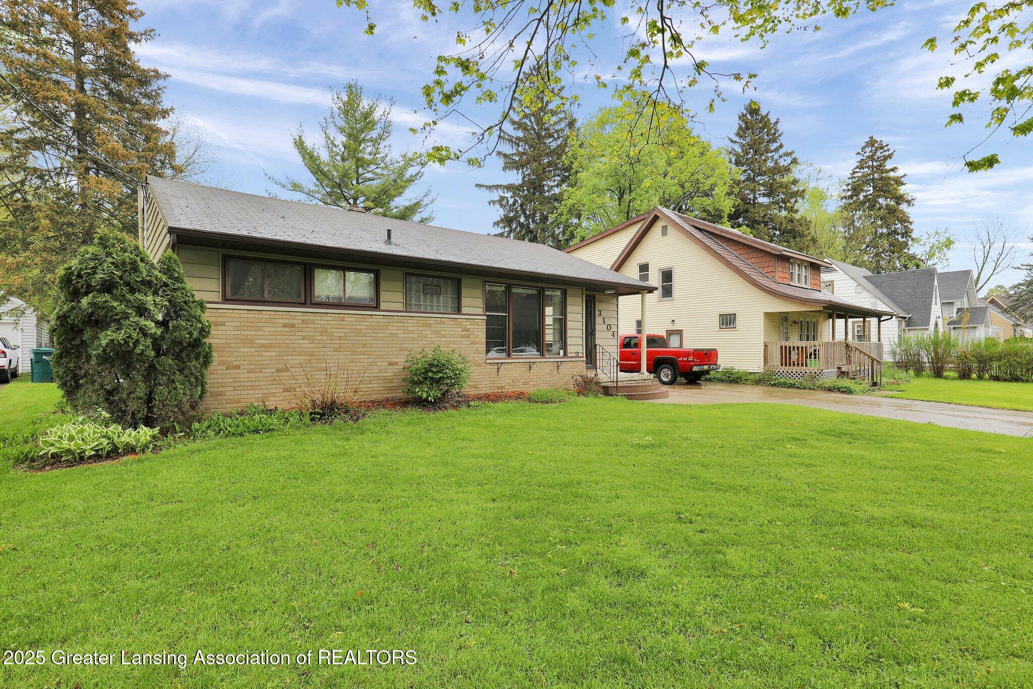 Property Photo: 3104 Westwood Avenue MI 48906