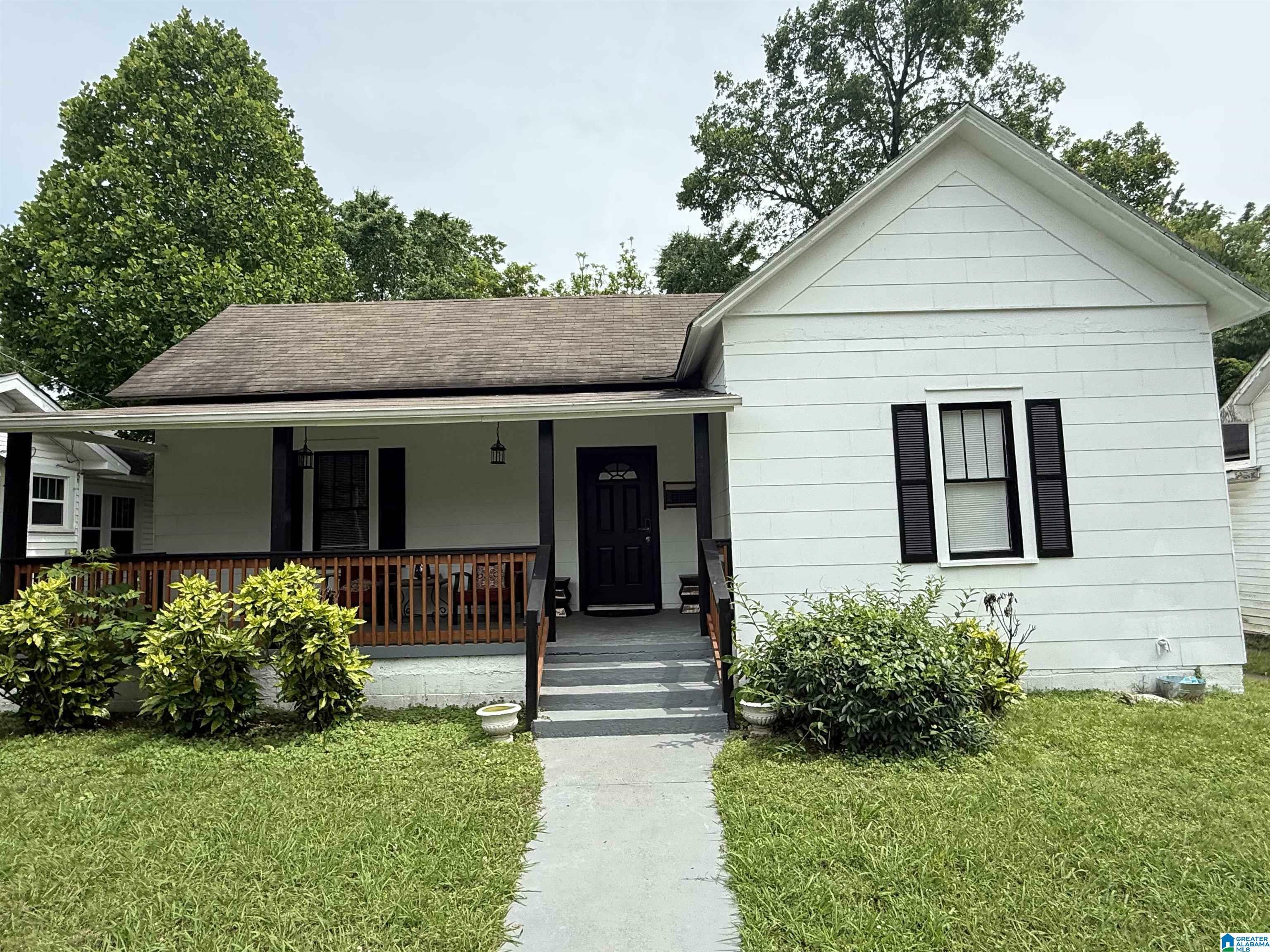 Property Photo: 2013 3rd Avenue AL 35210