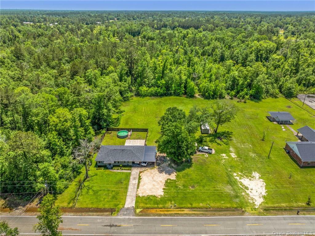 Property Photo: 1411 Hargrove Loop LA 70633