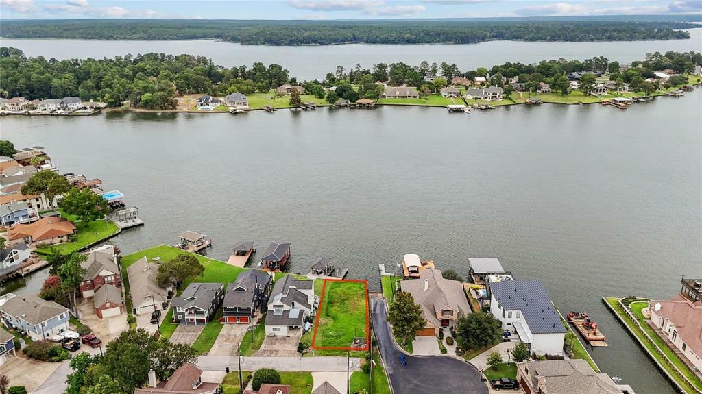 Property Photo: 243 Clear Water Street E TX 77356