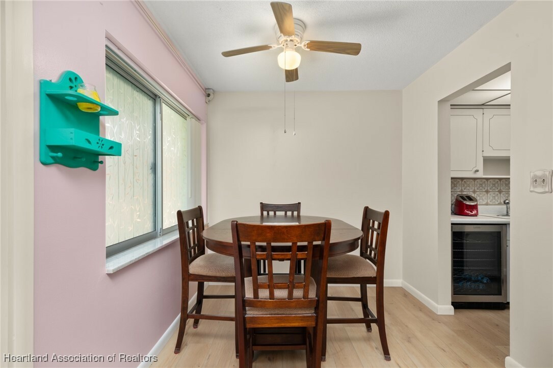 Property Photo: 2111 Lakeview Drive 1A FL 33870