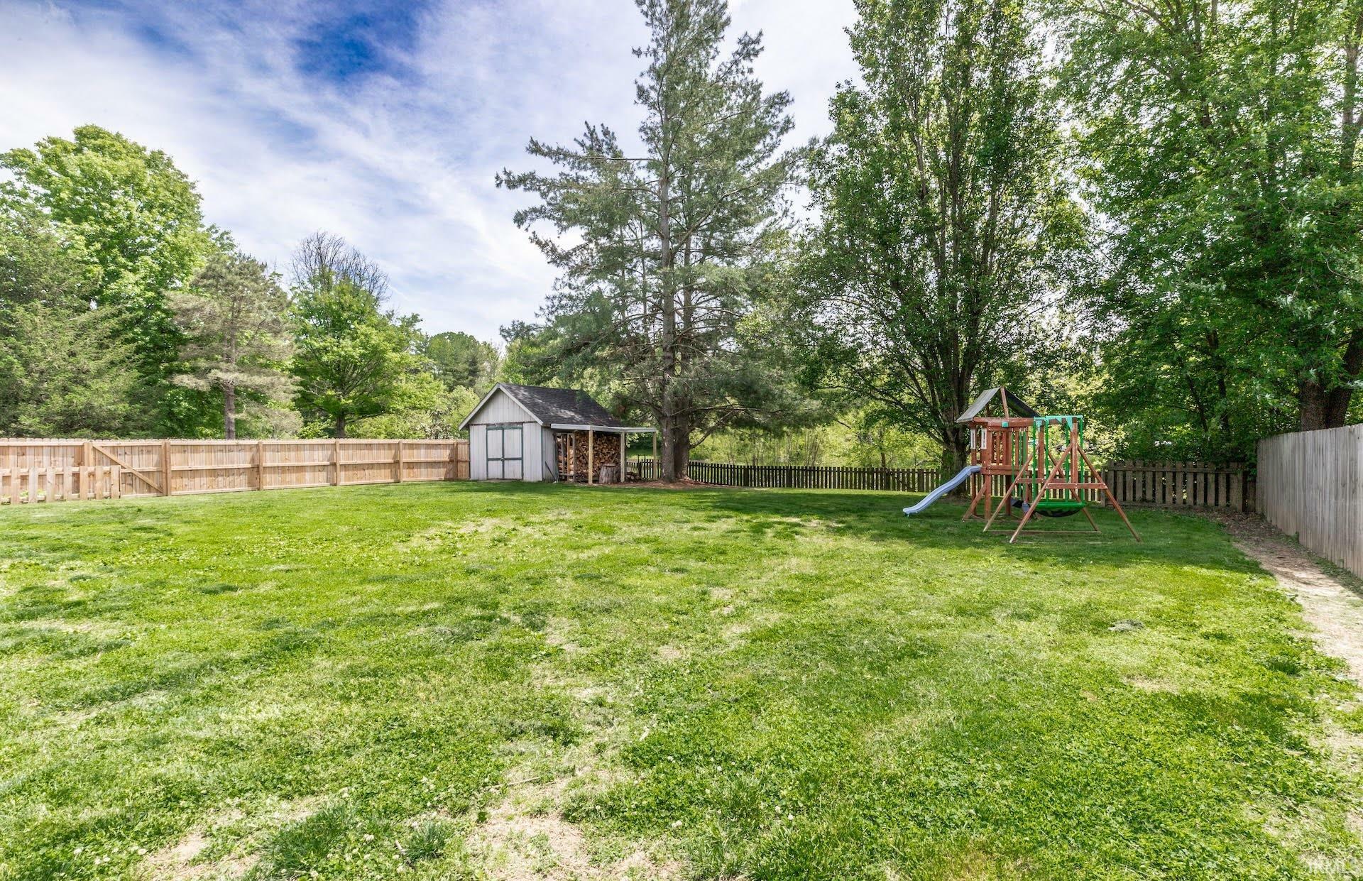 Property Photo: 645 Lakebrook Drive IN 47711