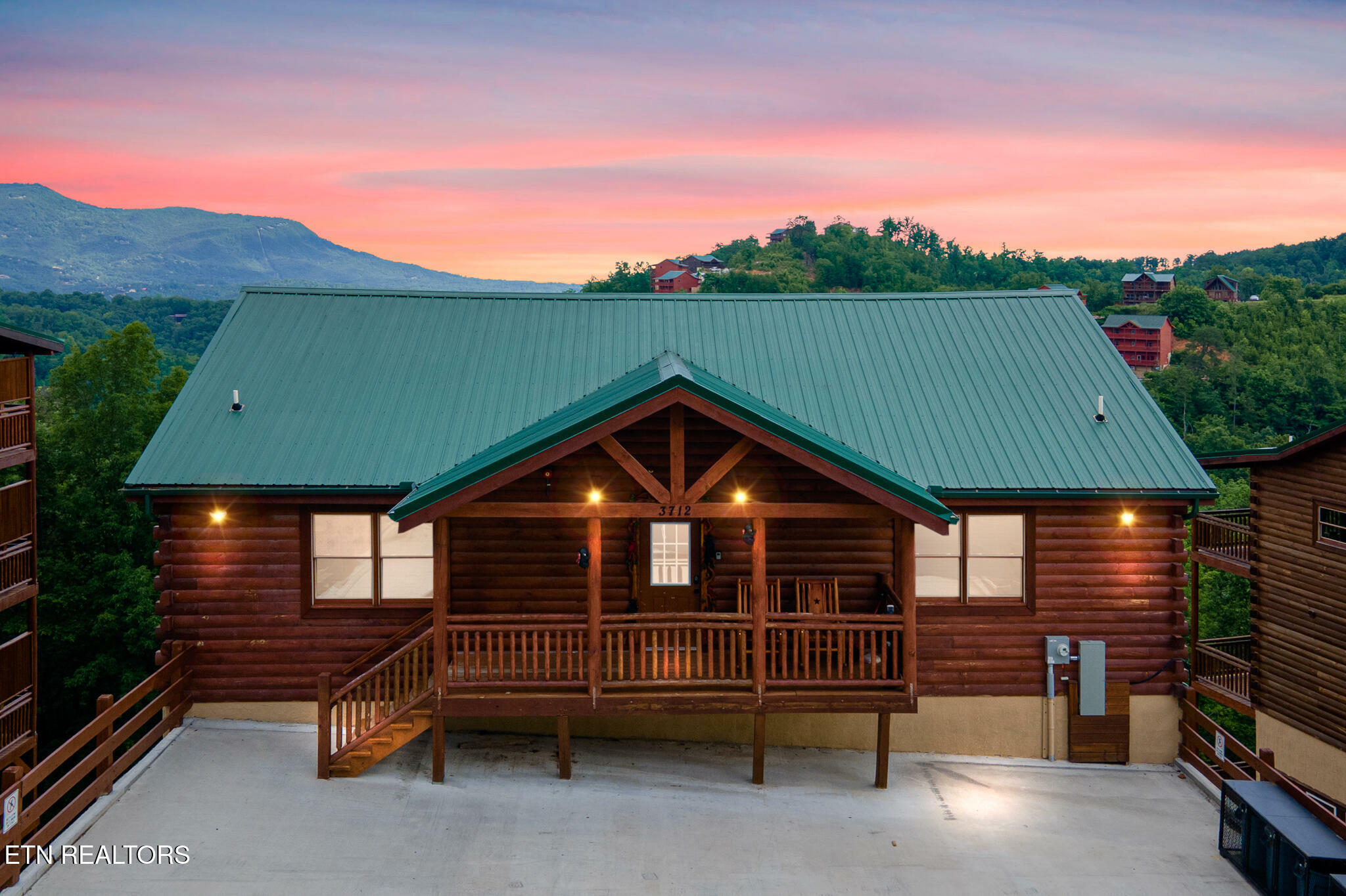 3712 Tilda Hilltop Way  Sevierville TN 37862 photo