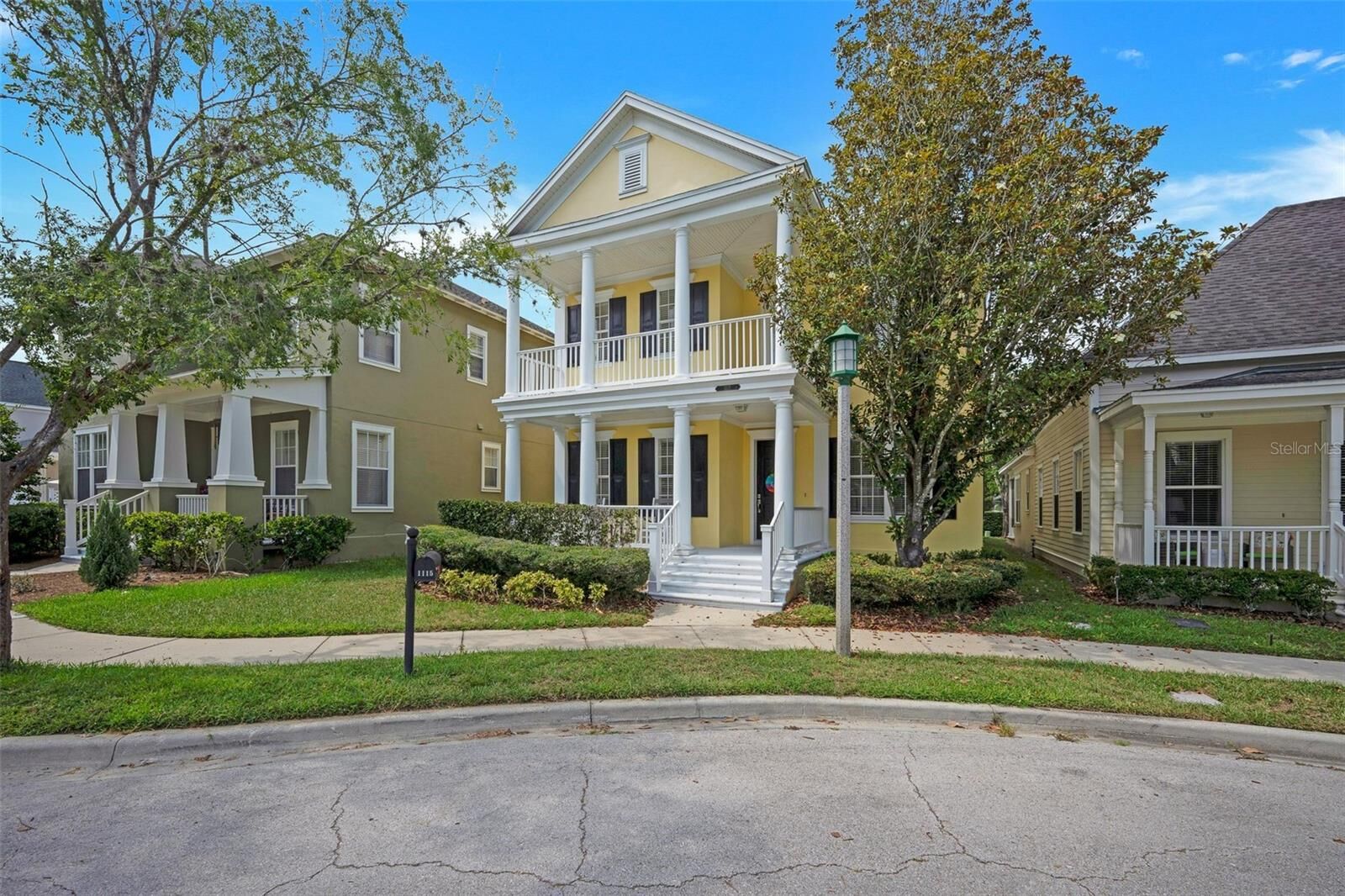 Property Photo:  1115 Mosaic Drive  FL 34747 