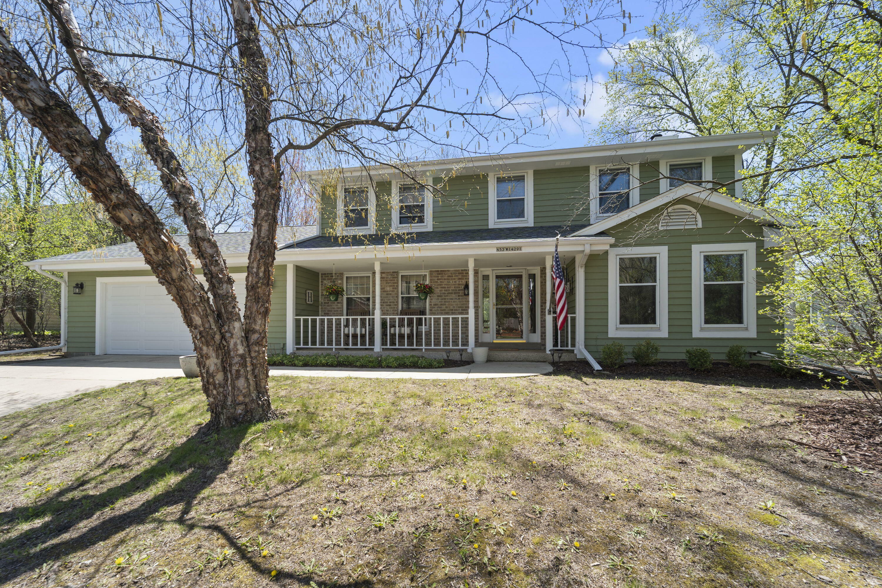 Property Photo: N53w14291 Invery Dr WI 53051