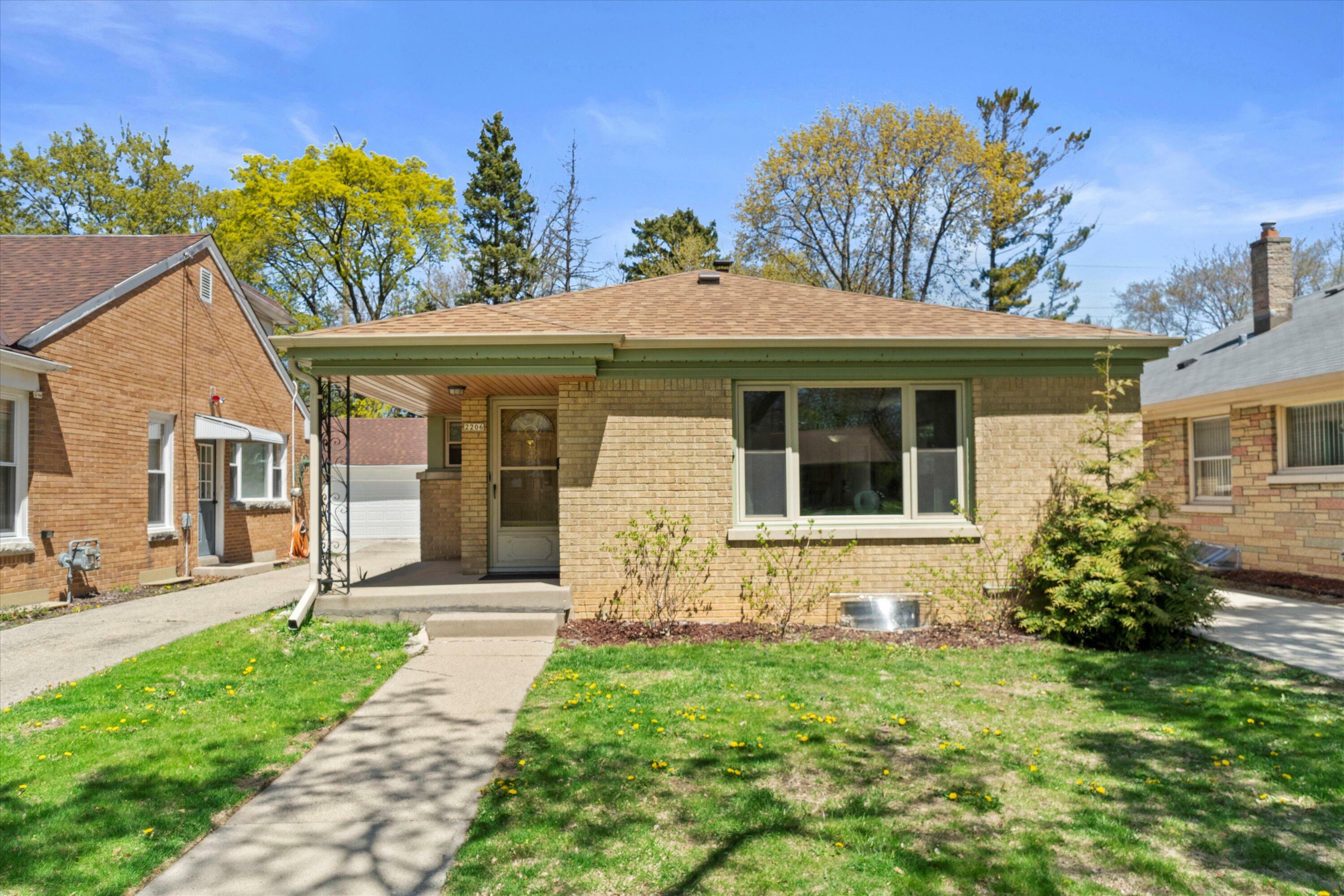 2206 W Marne Ave  Glendale WI 53209 photo