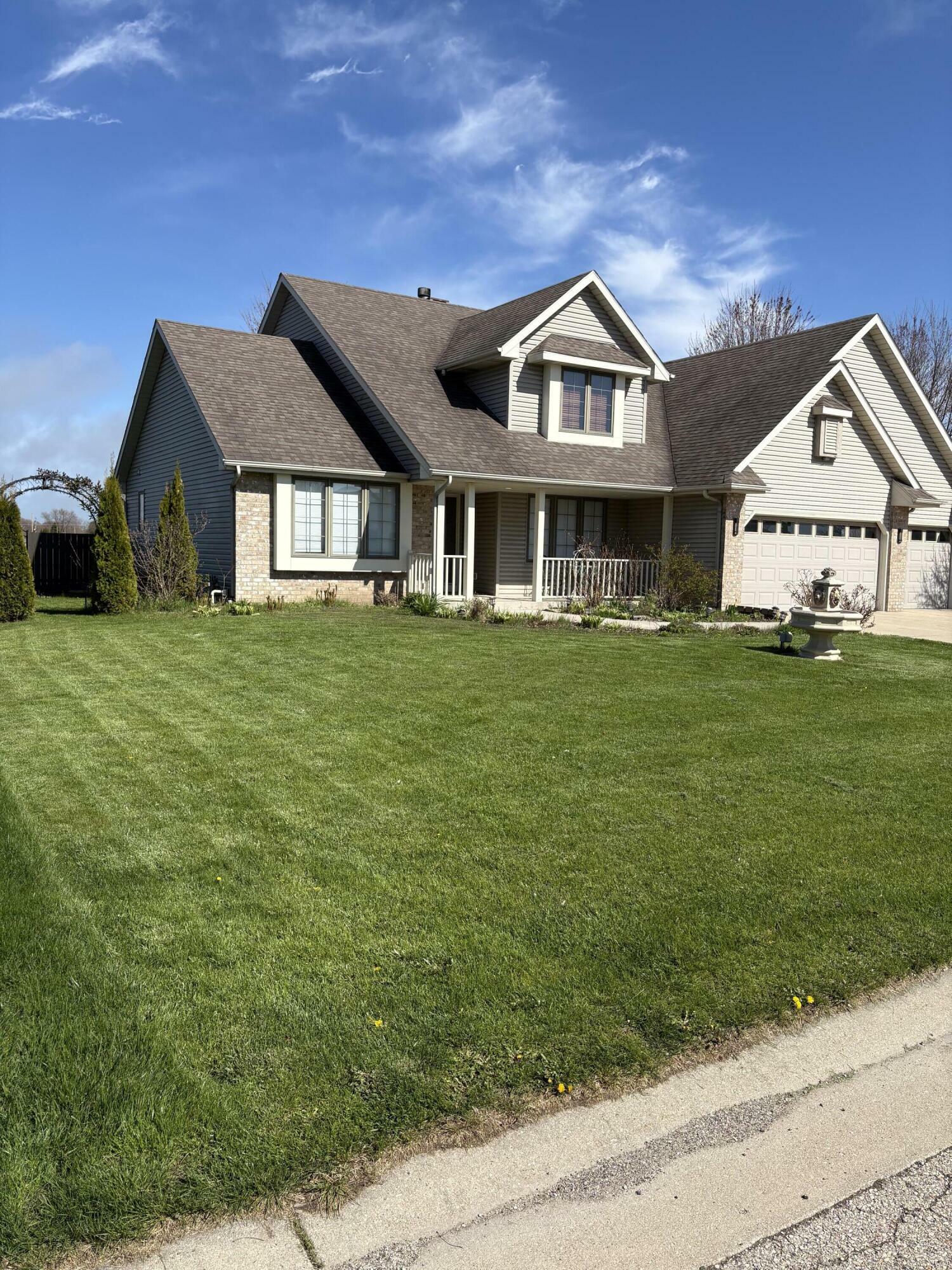 4801 Bannoch Dr  Caledonia WI 53402 photo