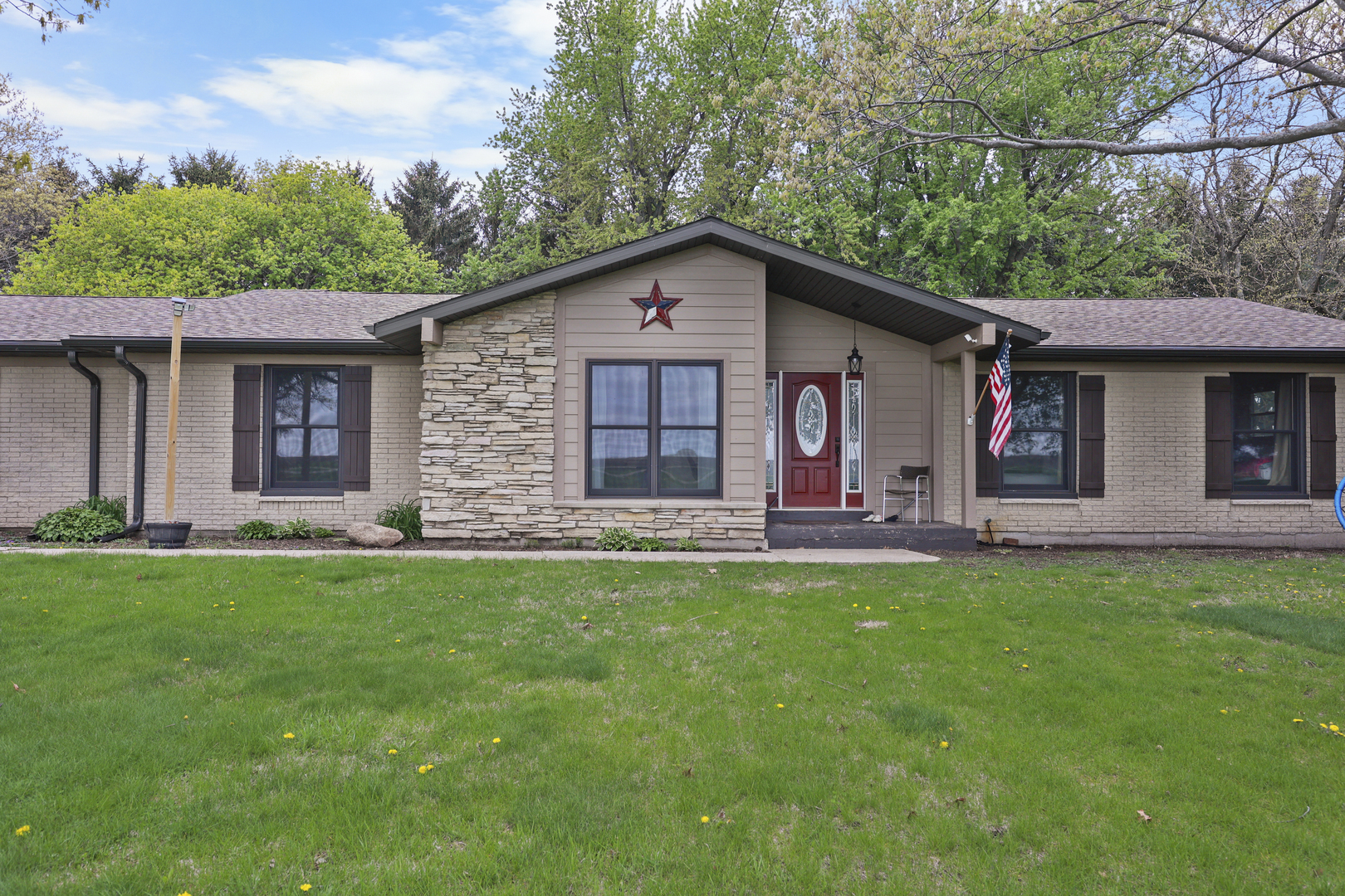 15547 Tower Road  Malta IL 60150 photo
