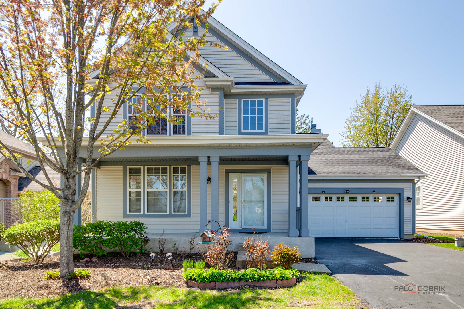 Property Photo:  836 Peter Court  IL 60061 