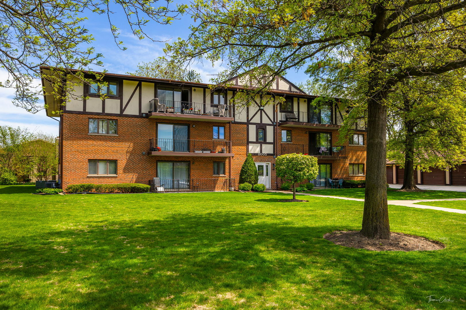 Property Photo: 11005 S 84th Avenue 1D IL 60465