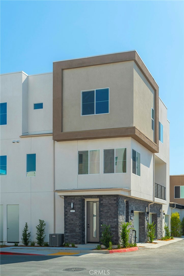 Property Photo: 143 Culture CA 92618