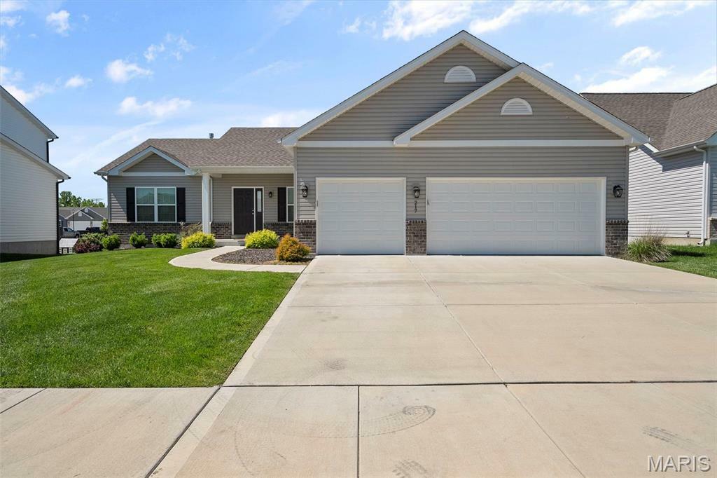 Property Photo: 217 Wayfair MO 63301