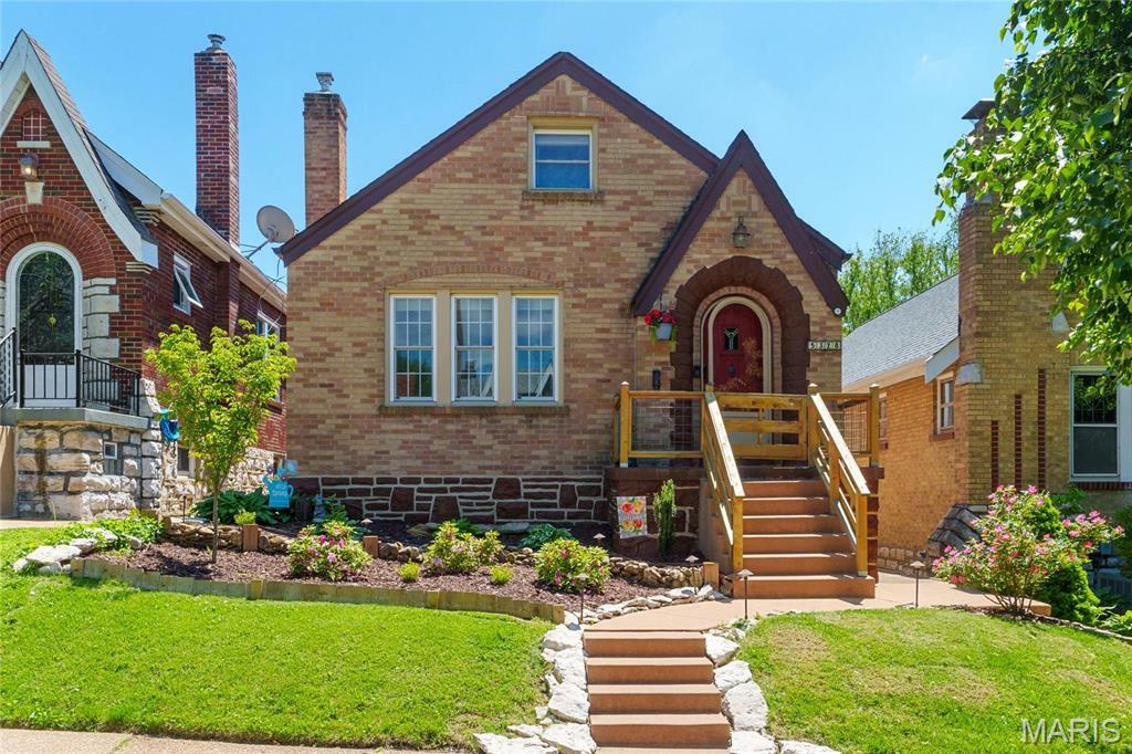 Property Photo: 5328 Walsh Street MO 63109