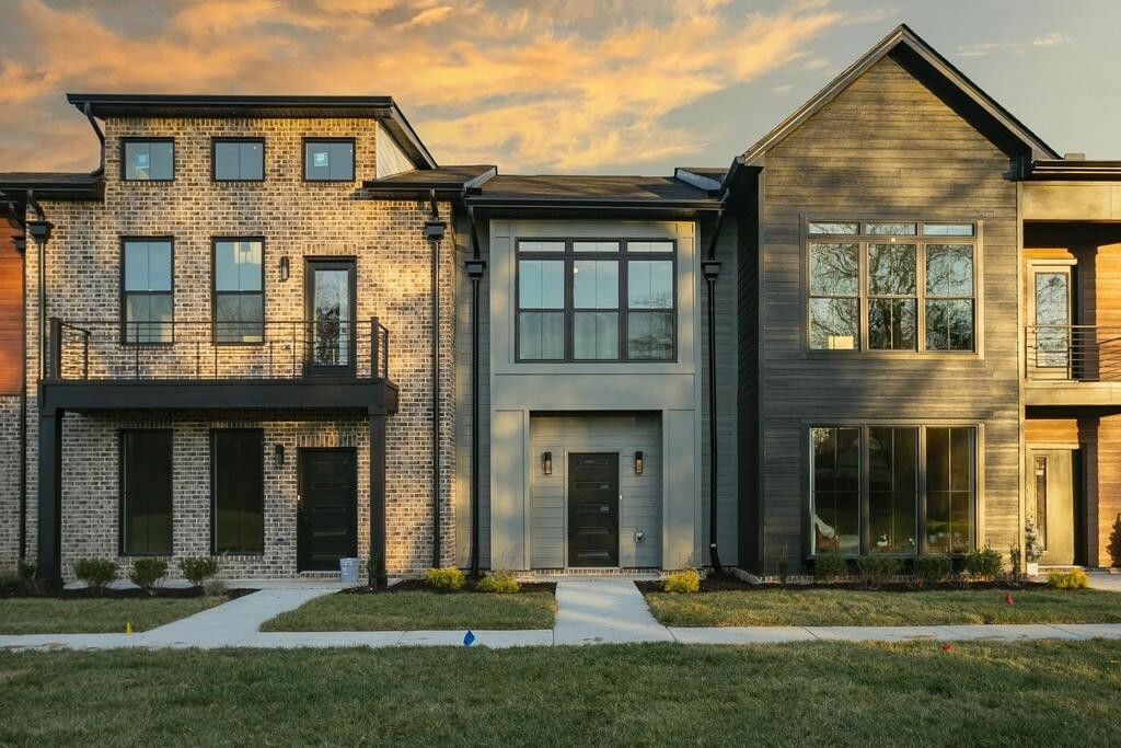 Property Photo: 1424 Rebecca Johns Dr TN 37128