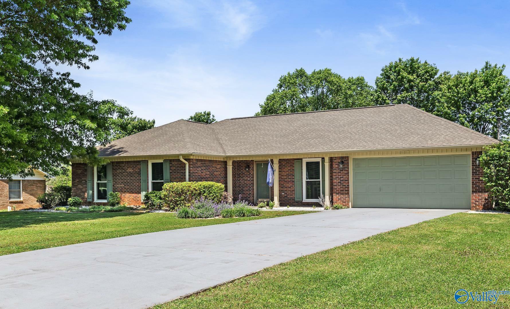 Property Photo: 217 Sweet Bay Court AL 35749