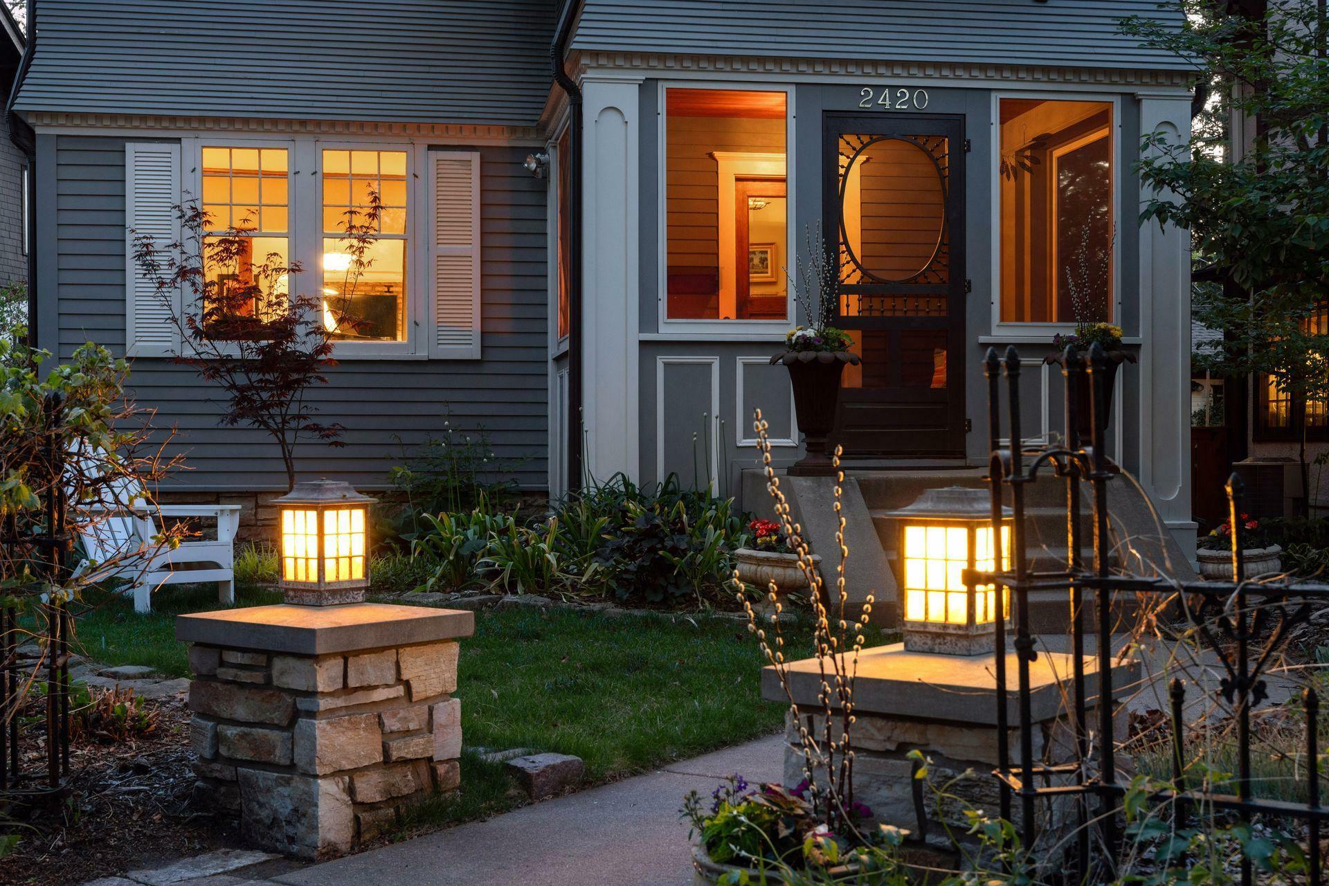 Property Photo: 2420 Sheridan Avenue S MN 55405