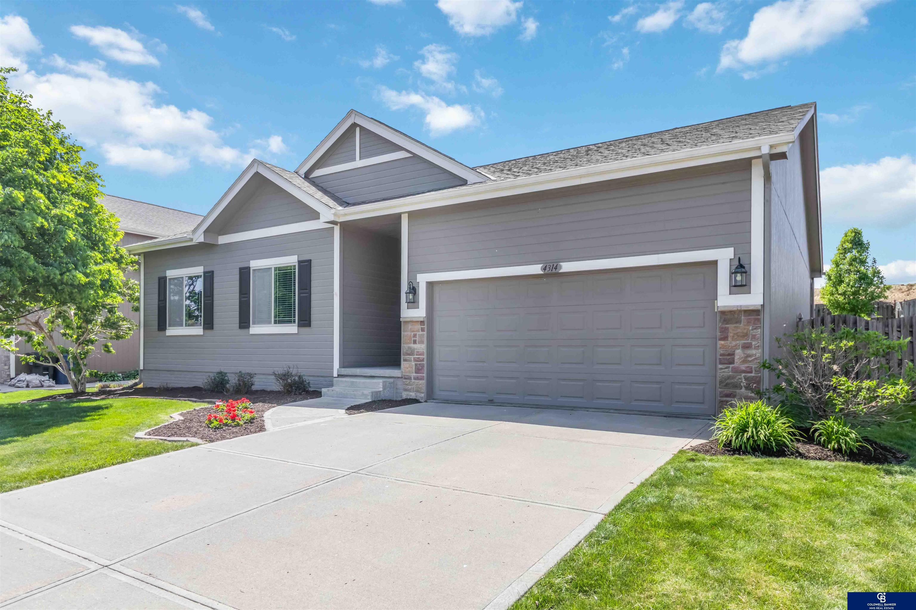 4314 S 202 Avenue  Omaha NE 68135 photo