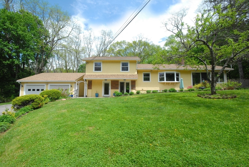 Property Photo:  15 Sunnyside Ln  MA 01773 