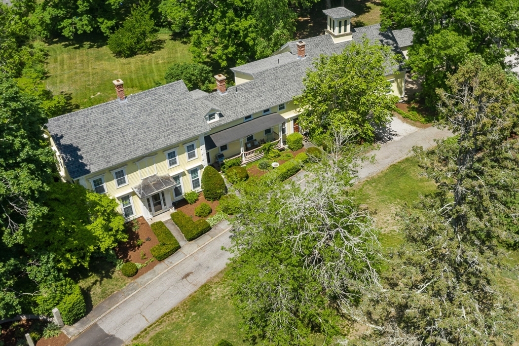 83 Central St  Millville MA 01529 photo