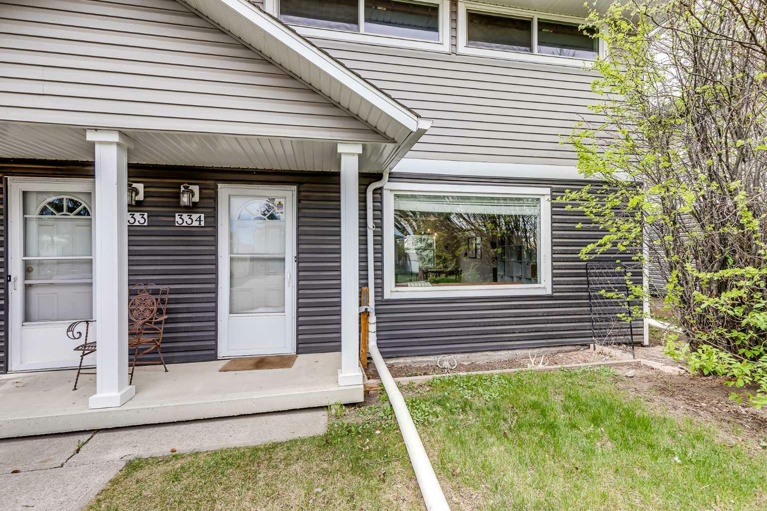 Property Photo: 334 Regal Park NE AB T2E 0S6