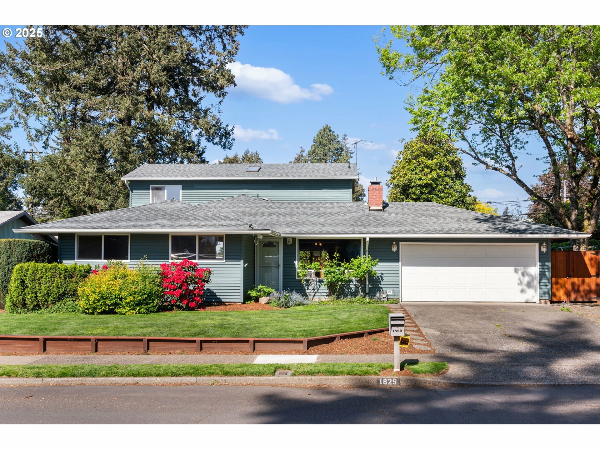 1829 SE 150th Ave  Portland OR 97233 photo