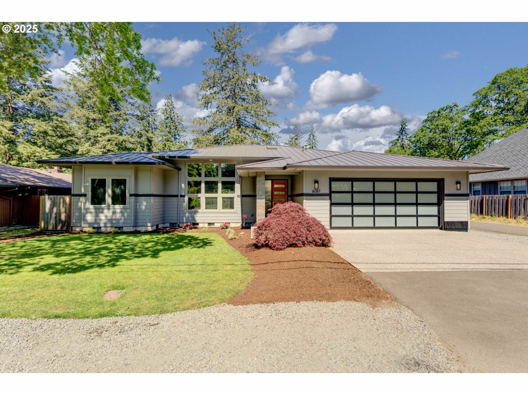 6087 Carman Dr  Lake Oswego OR 97035 photo