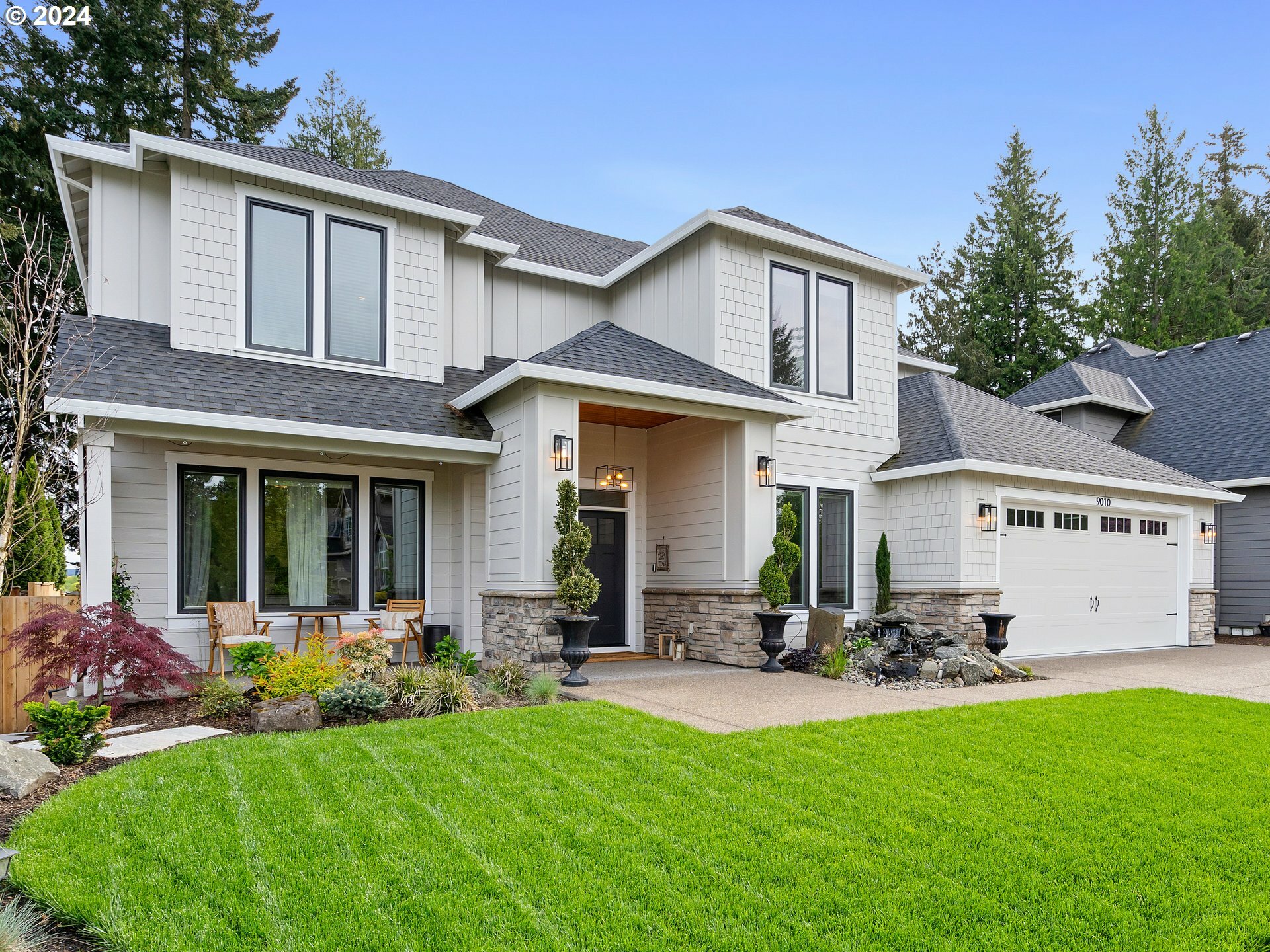 Property Photo: 9010 SW Inez St OR 97224
