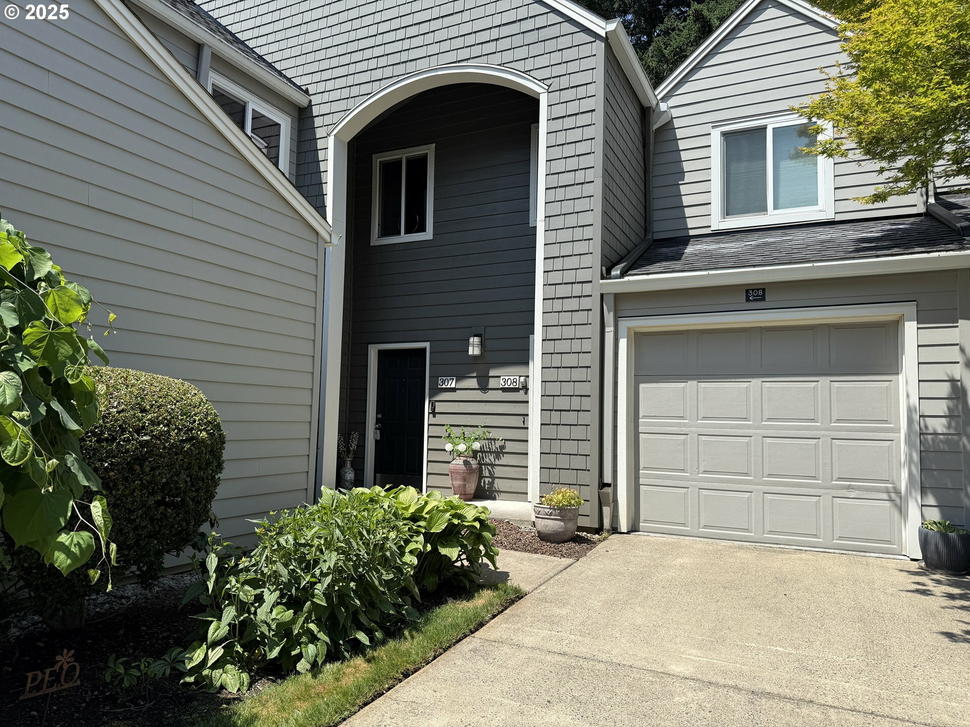 Property Photo: 5225 Jean Rd 307 OR 97035