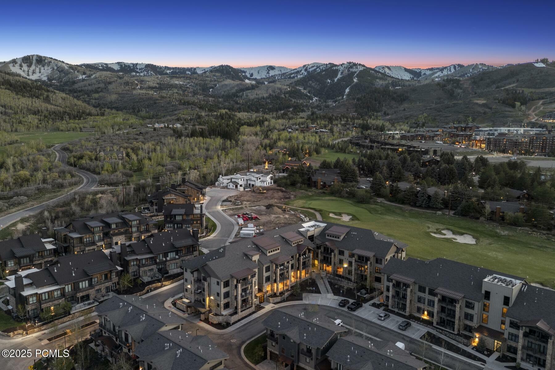 Property Photo: 3703 Blackstone Drive Unit 303 UT 84098