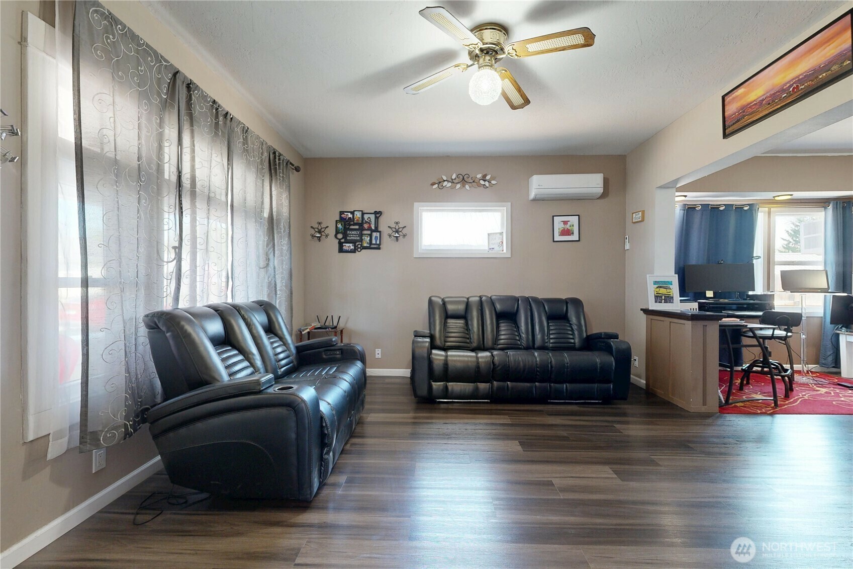 Property Photo: 138 SE 5th Avenue OR 97862