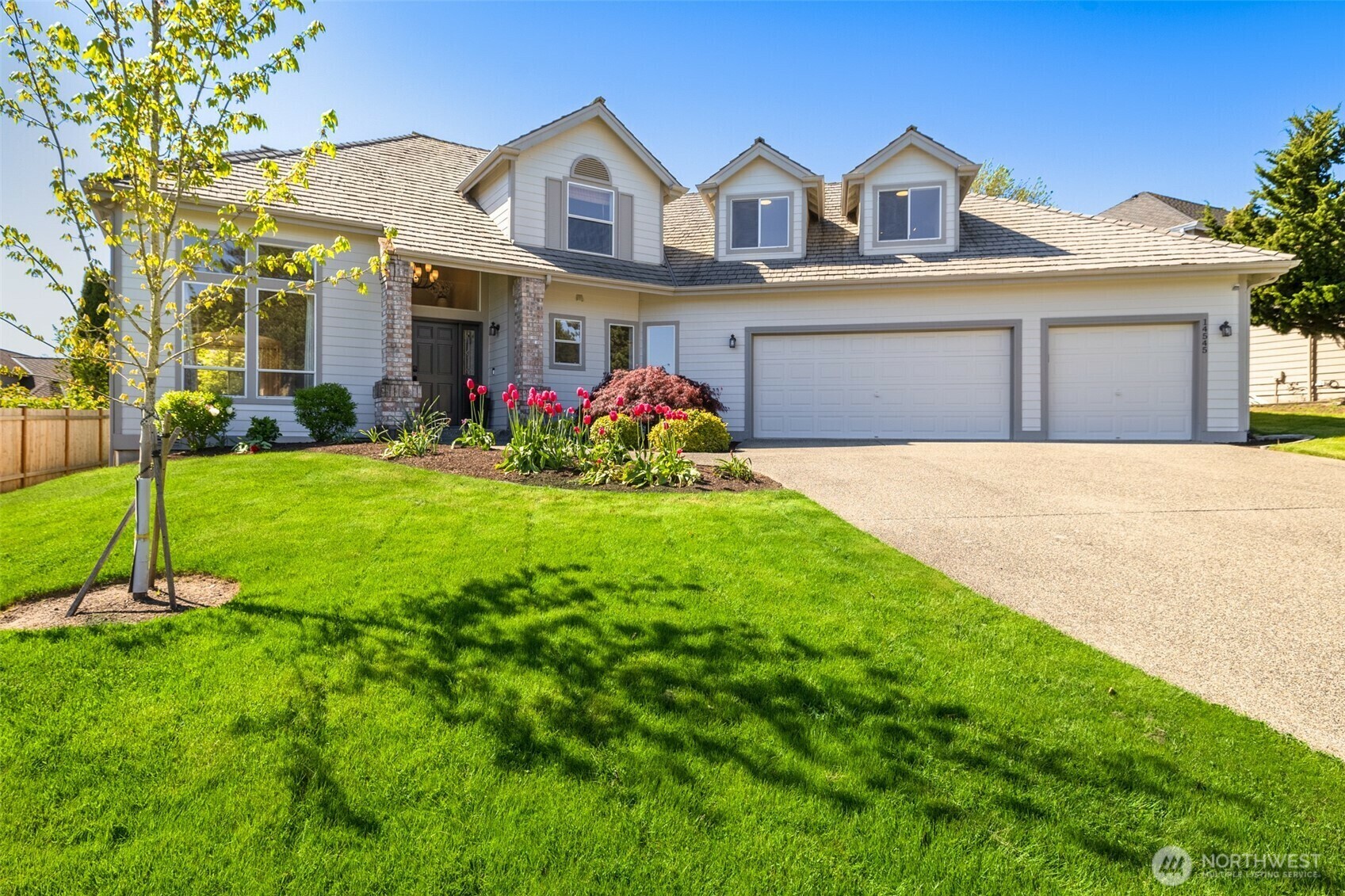 Property Photo: 14545 SE 243rd Place WA 98042