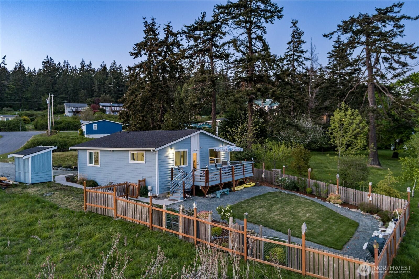 Property Photo: 826 Farmington Drive WA 98253