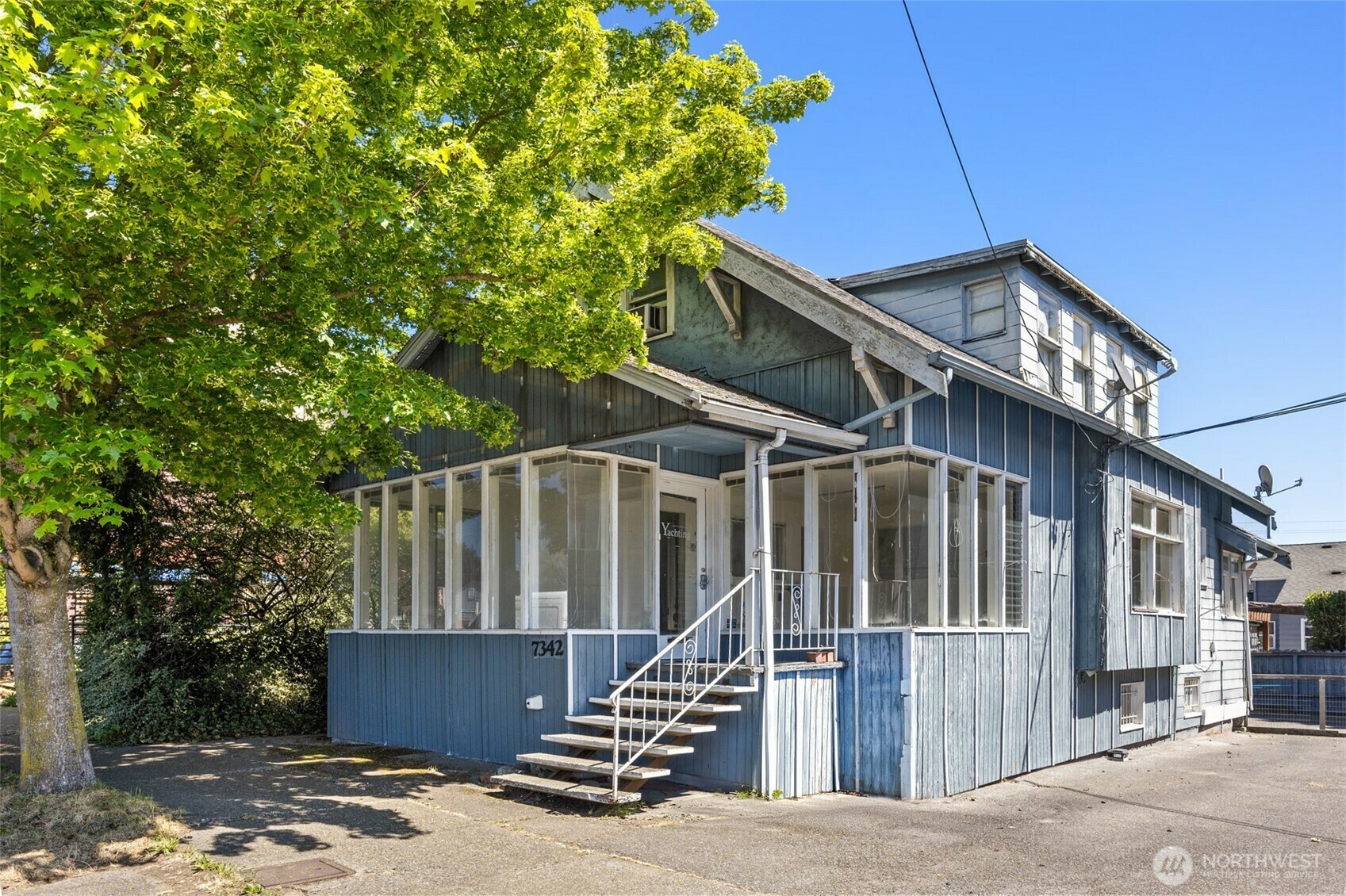 Property Photo: 7342 15th Avenue NW WA 98117