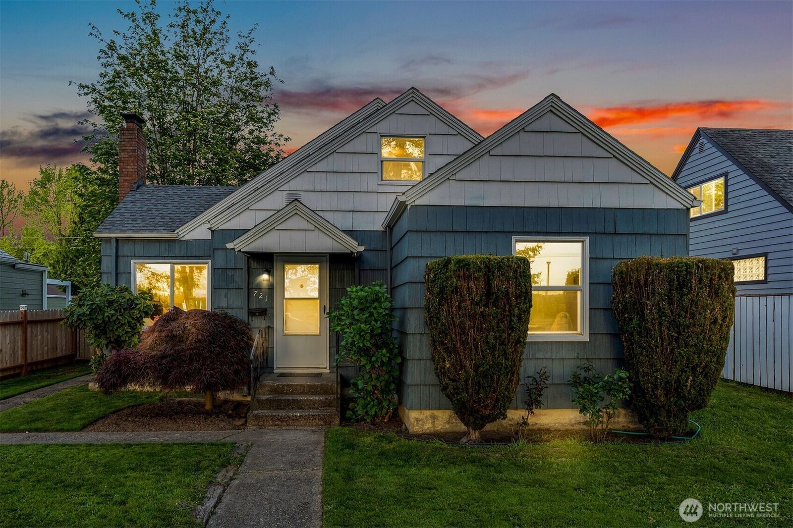 Property Photo: 721 4th Street SE WA 98372