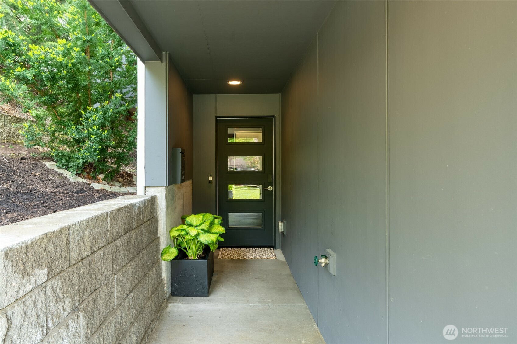 Property Photo: 840 28th Avenue S WA 98144