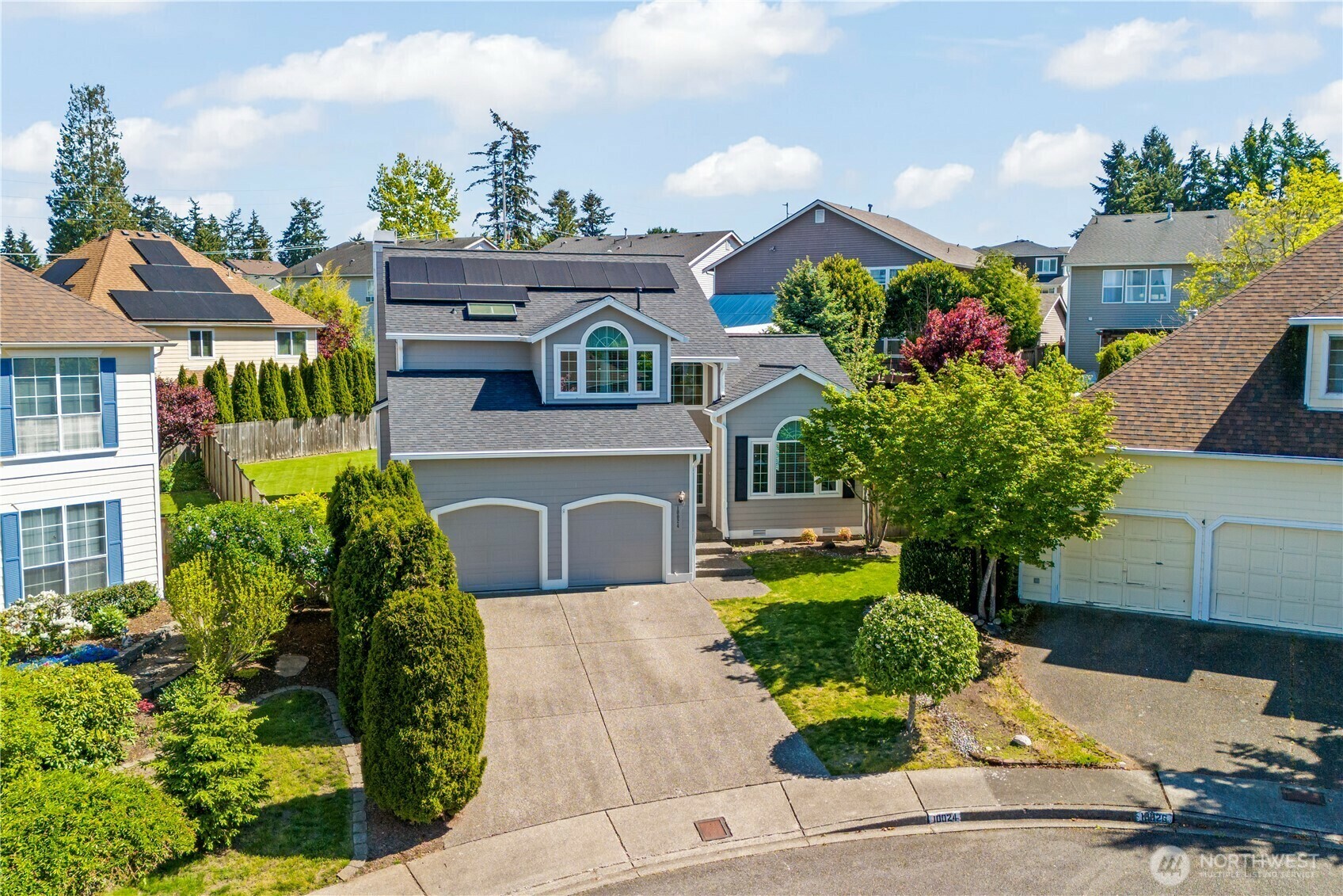 Property Photo: 10024 SE 244th Court WA 98030