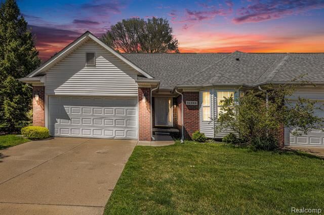 Property Photo:  11393 Dora Drive  MI 48314 