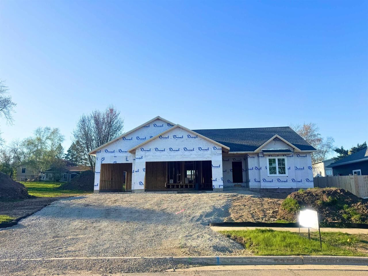 Property Photo: 328 Village Lane WI 54971