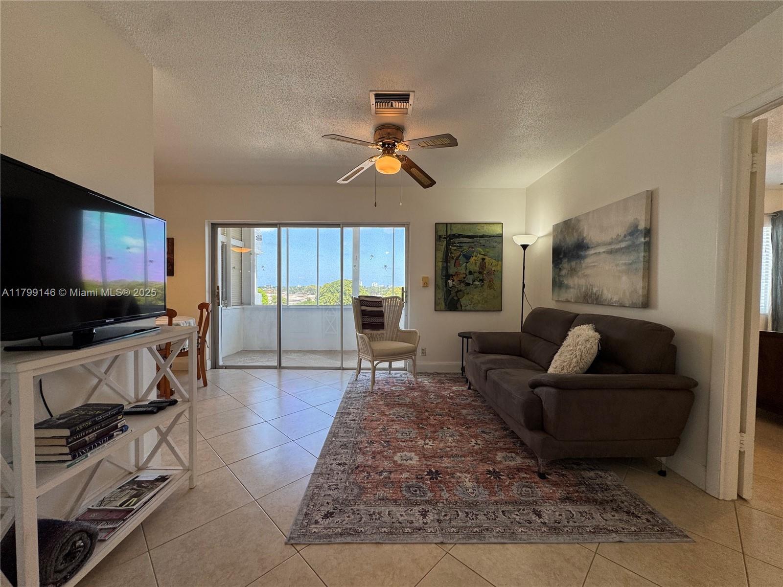 Property Photo: 1700 Pierce St 702 FL 33020