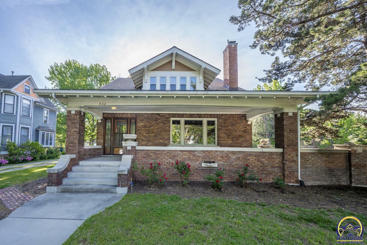 Property Photo: 430 SW Greenwood Ave KS 66606