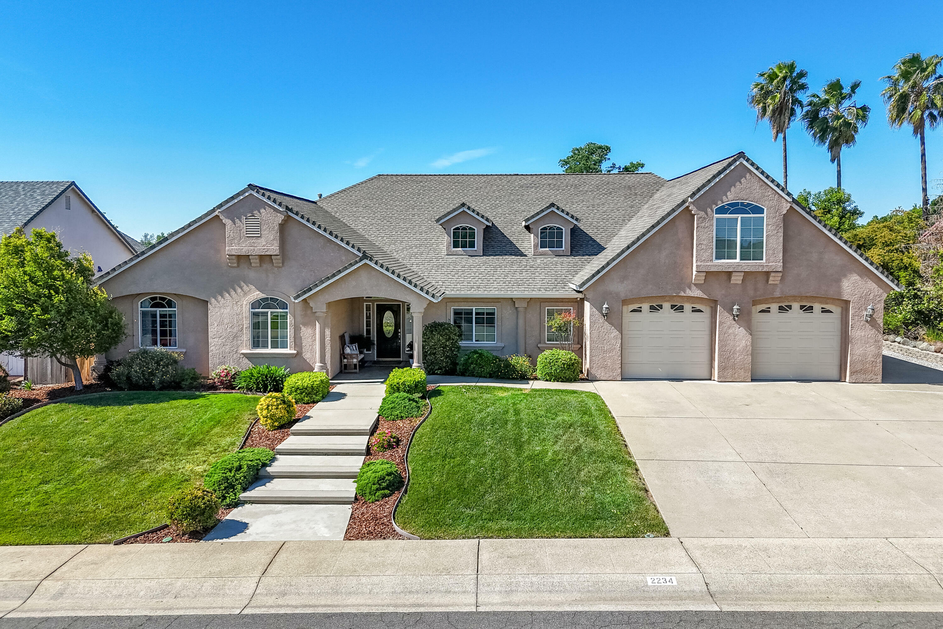 Property Photo: 2234 Everest Drive CA 96001