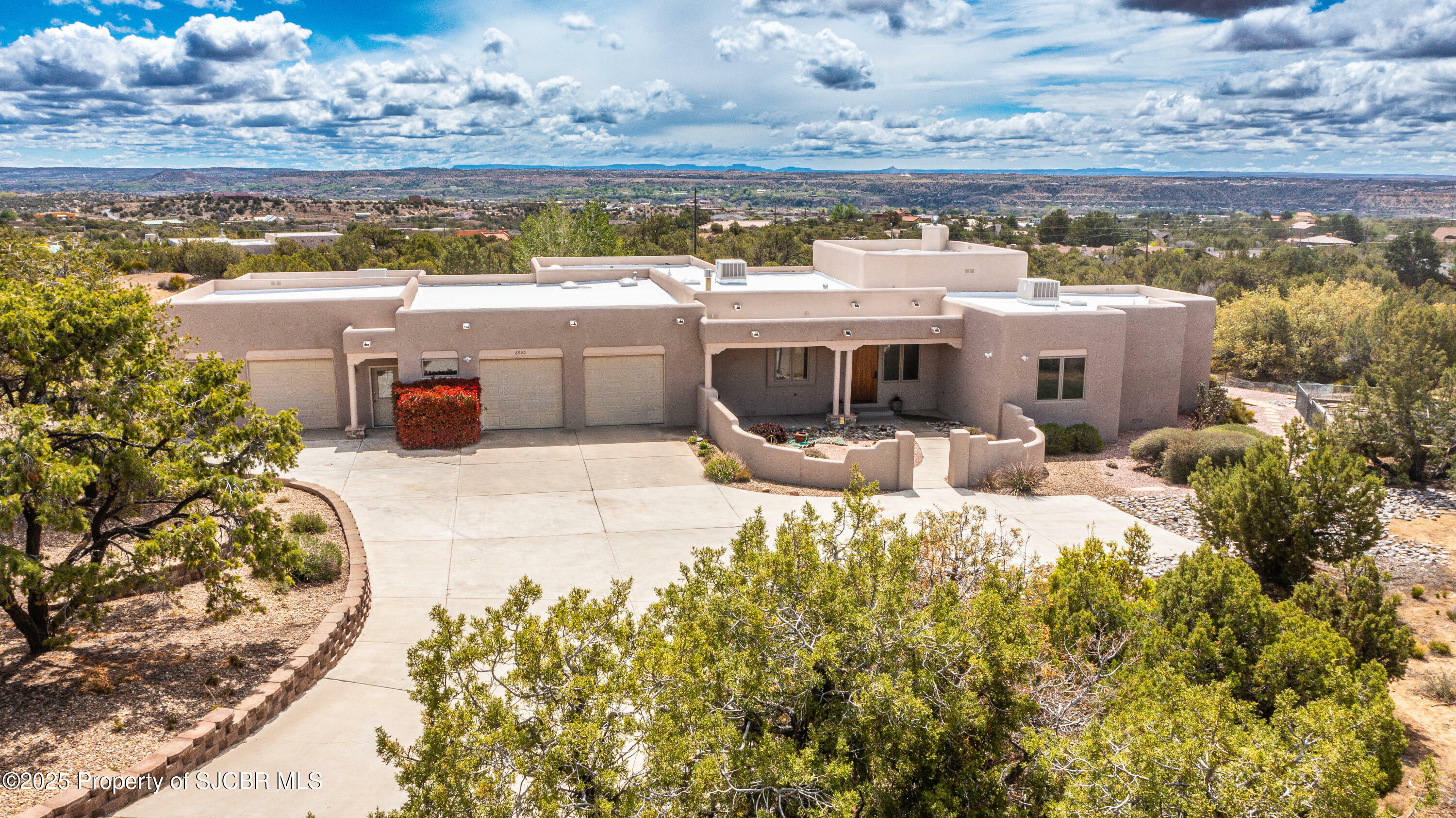 Property Photo: 6920 Foothills Drive NM 87402
