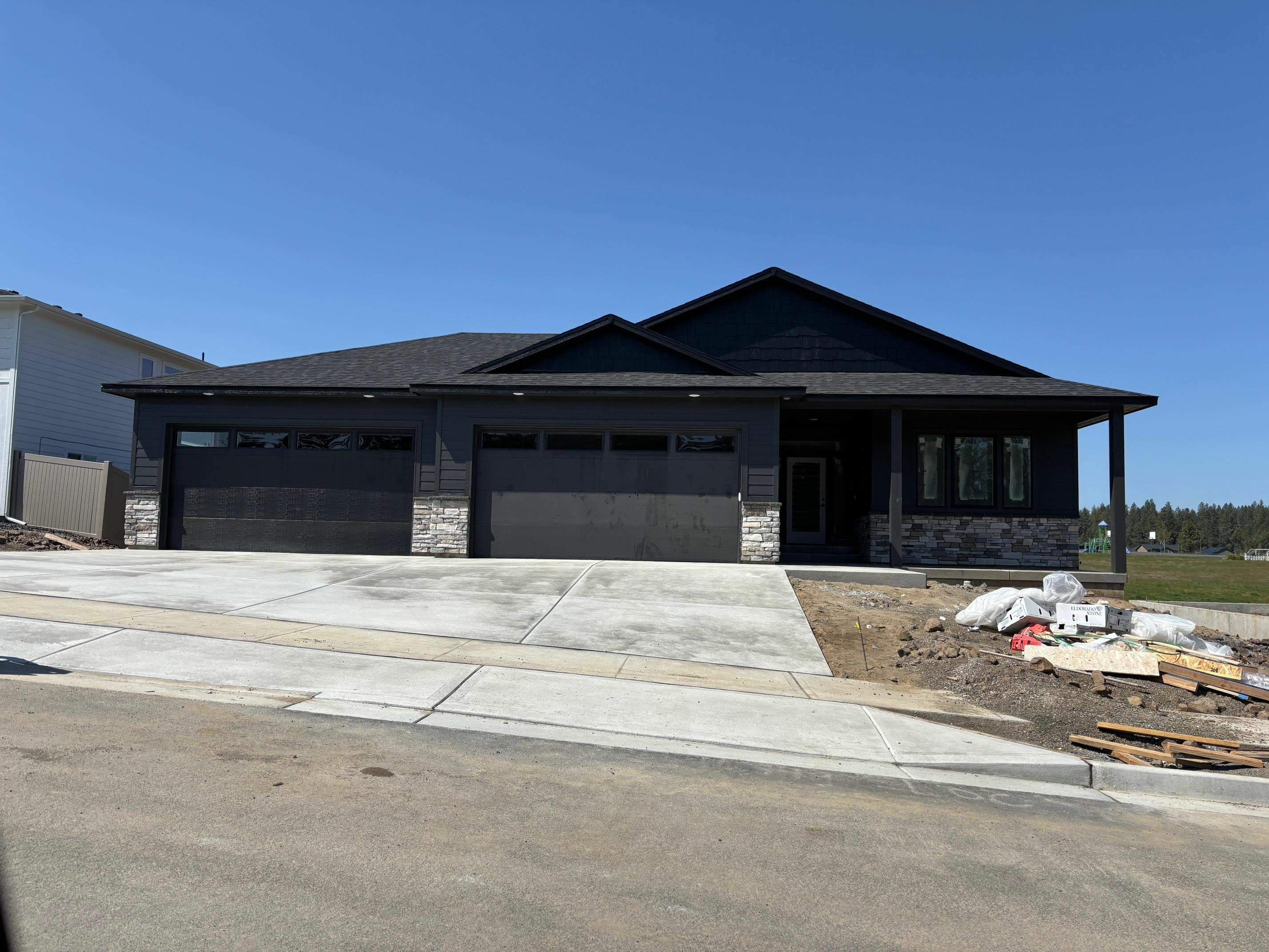 Property Photo: 16749 N Wellington Rd WA 99005