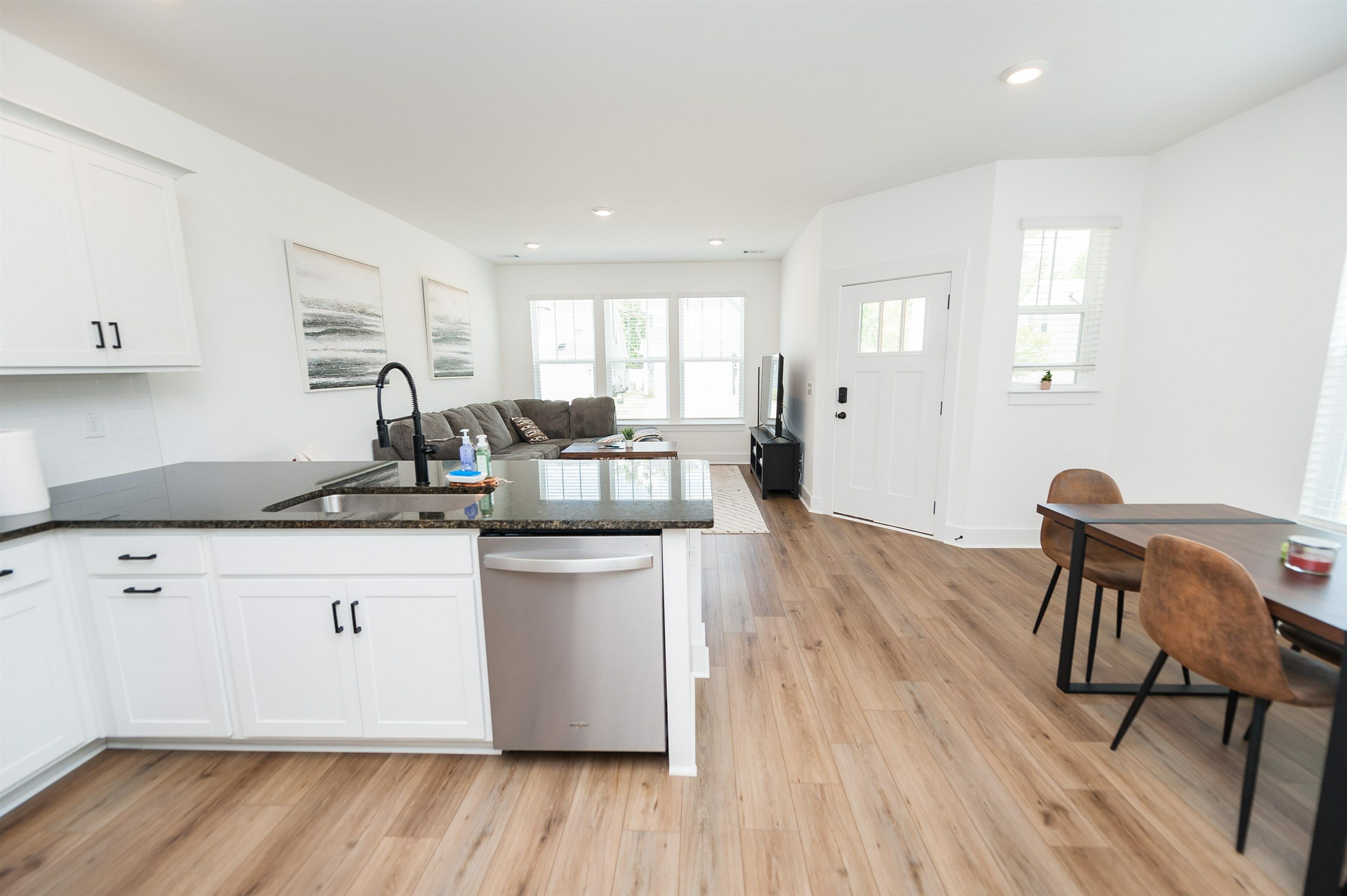 Property Photo: 484 Mill Park Way SC 29307
