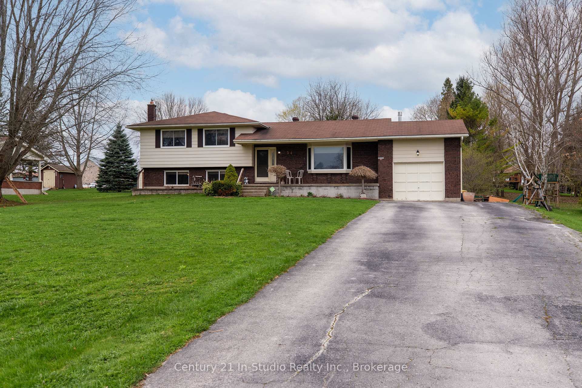 54 George Street  Chatsworth ON N0H 1G0 photo