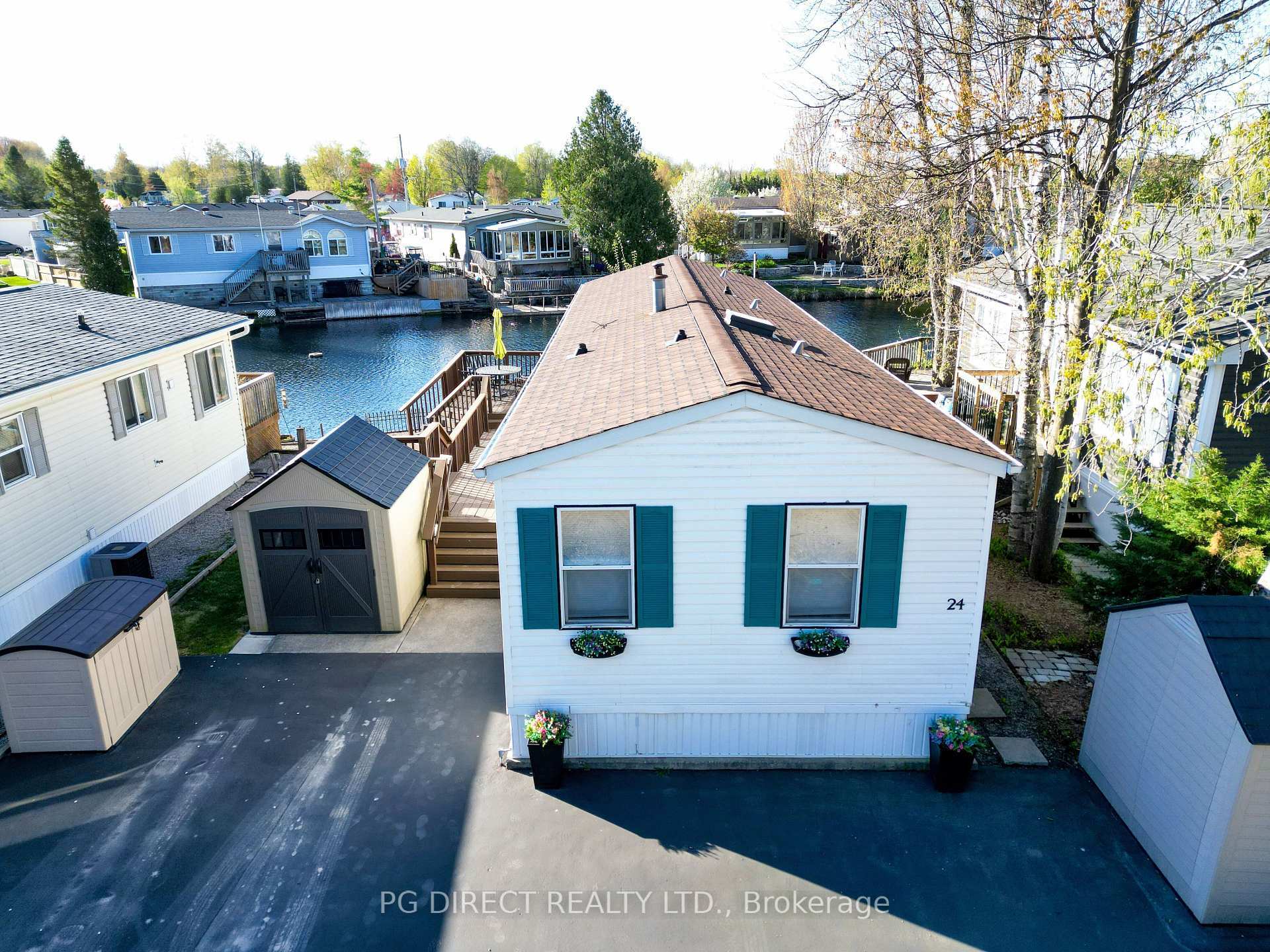Property Photo: 24 Jasper Heights ON N1H 6H9