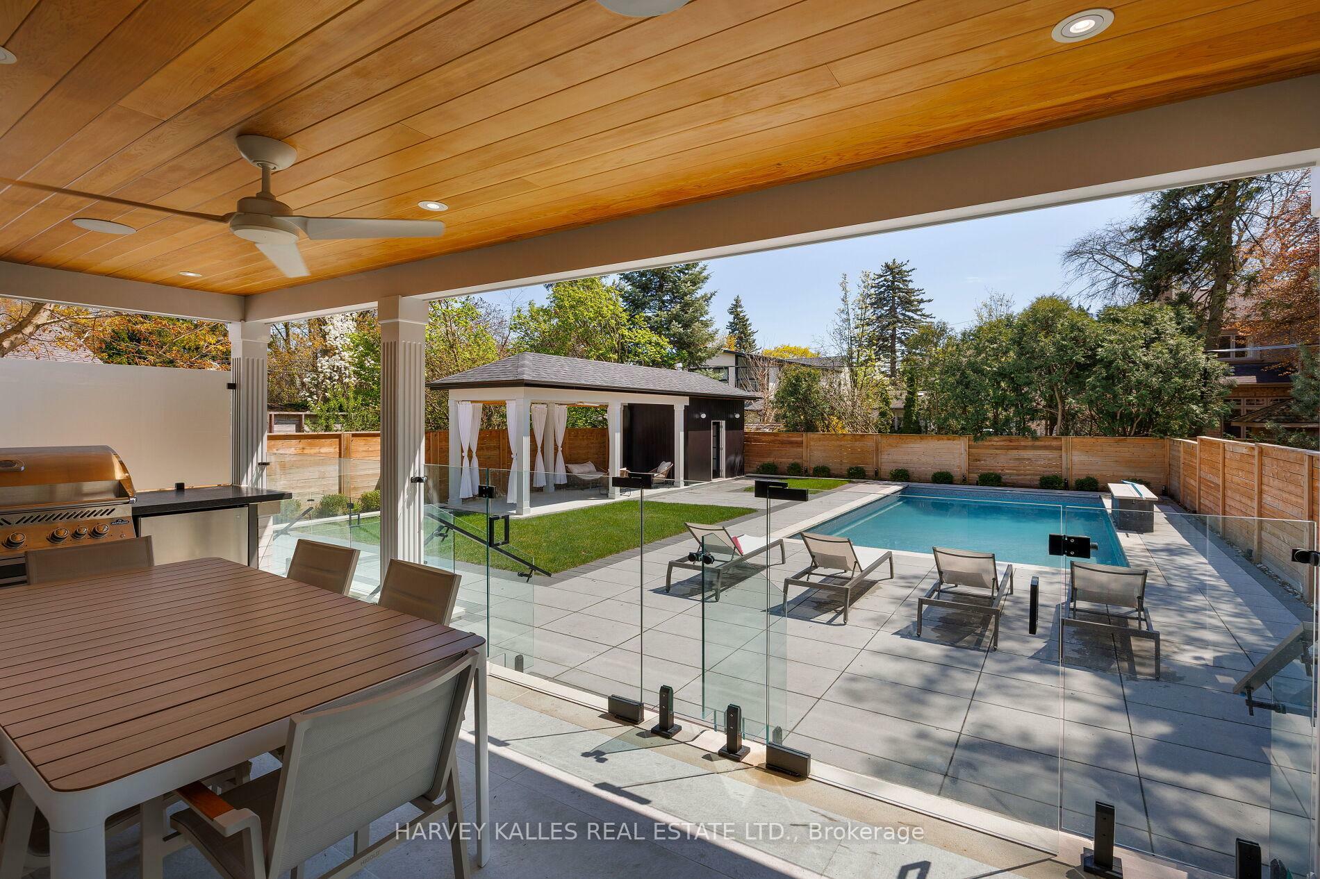 Property Photo: 9 Westridge Road ON M9A 4E6