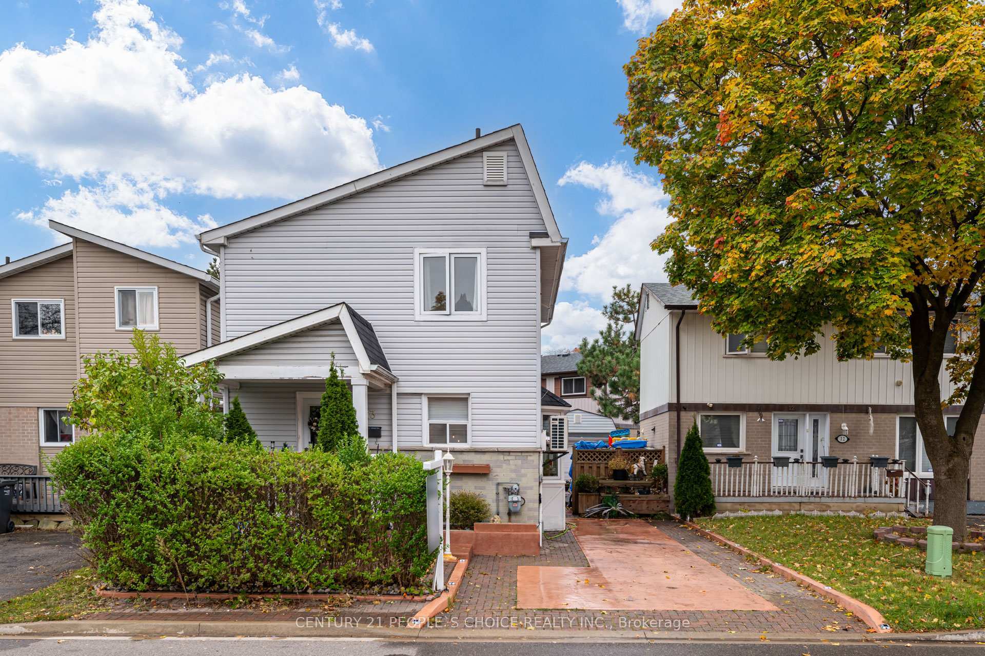Photo de la propriété: 13 Jeffrey Street ON L6S 2M9