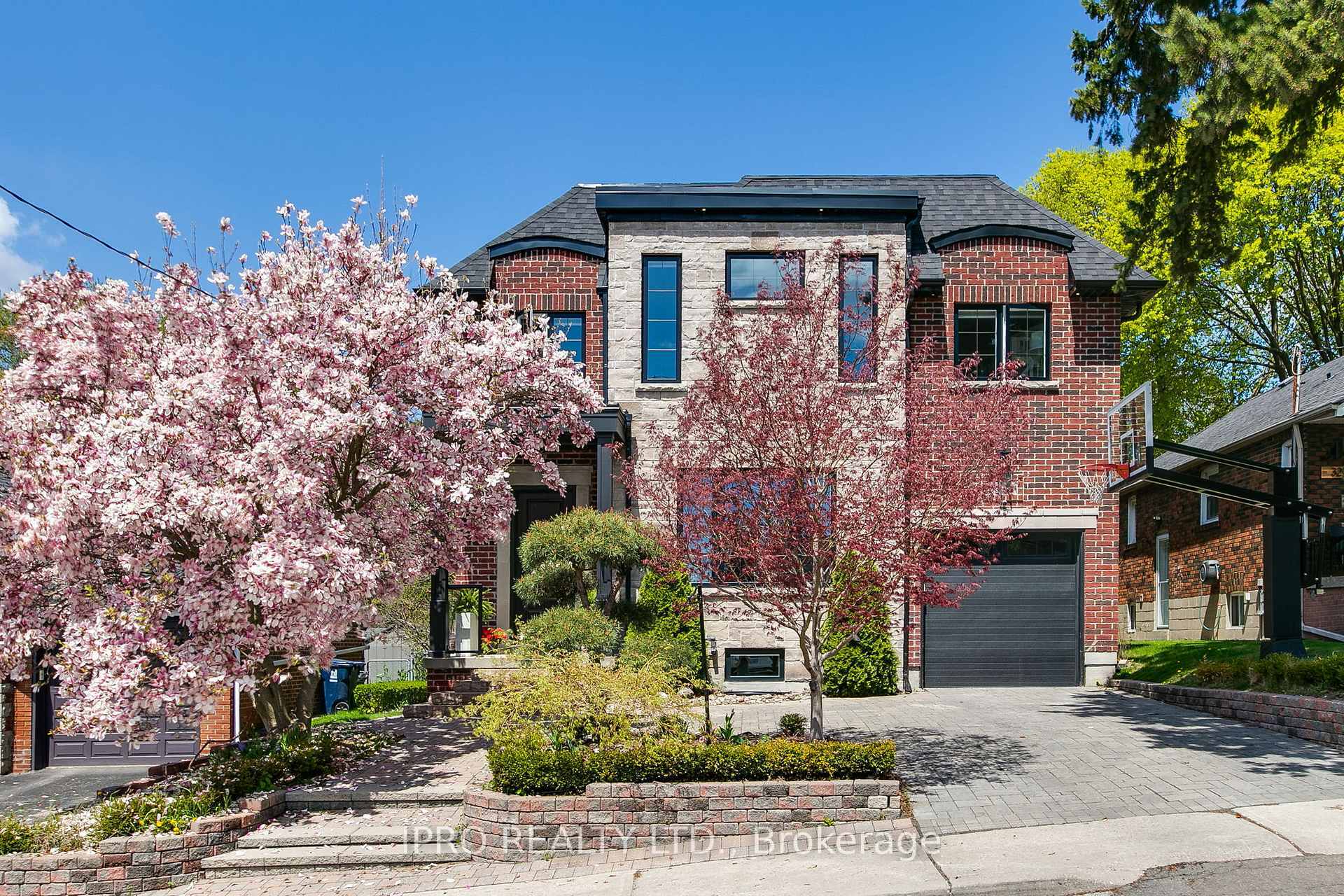 30 Notley Place  Toronto ON M4B 2M6 photo